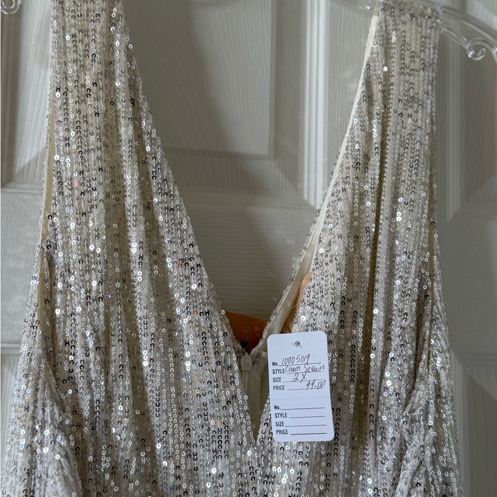 Elegant Sequin Maxi Dress - Silver